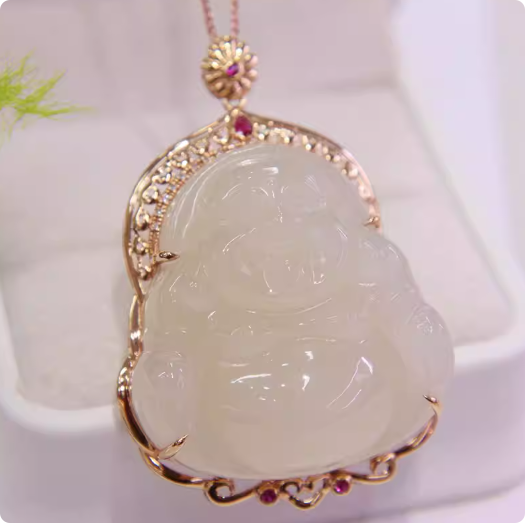 天然和田玉佛公吊坠藕粉白玉弥勒佛镶18k金挂件
